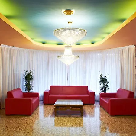 Copacabana Hotel 3*